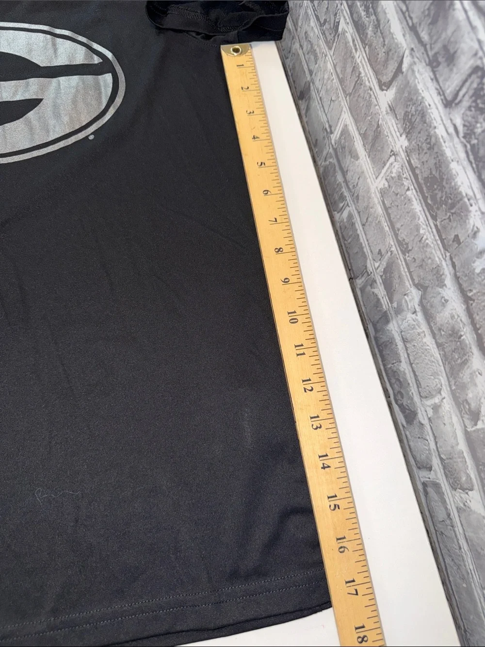 Nike Black Short Sleeve Tee with Gray 'G' Logo